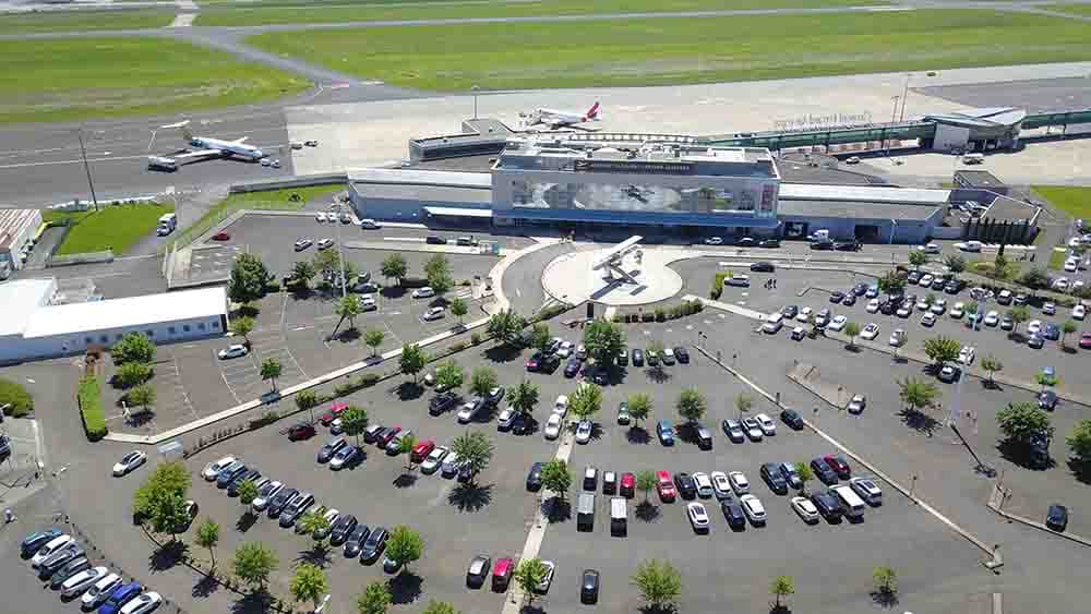 Transfert aéroport Clermont-Auvergne : toutes les options pour un départ sans stress