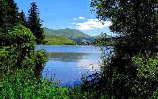 Les plus beaux lacs du Puy-de-Dôme pour se rafraîchir cet été